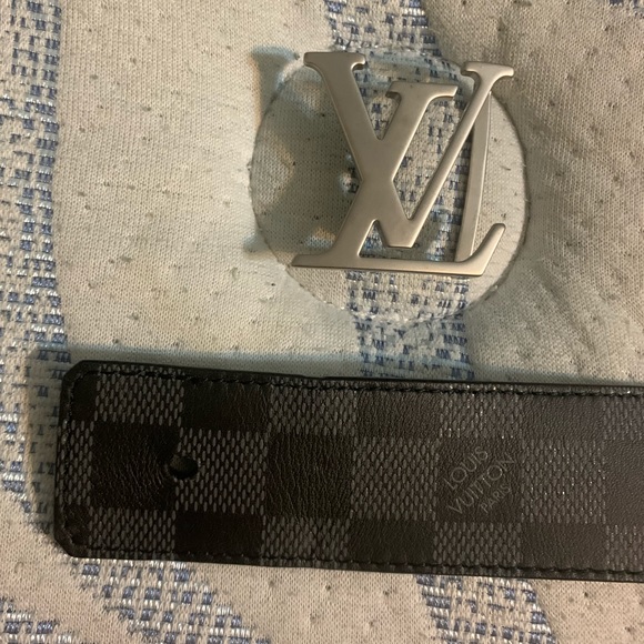 LOUIS VUITTON LV INITIALES 40MM REVERSIBLE BELT - Picture 8 of 9